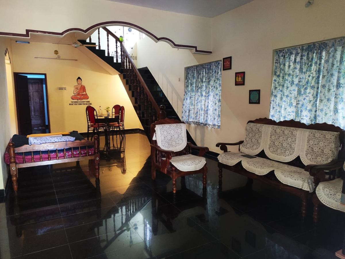 Happy Buddha Homestay Varkala Exterior foto